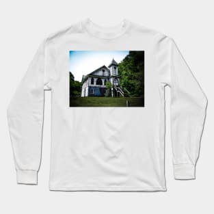 Trimmed Grass Long Sleeve T-Shirt